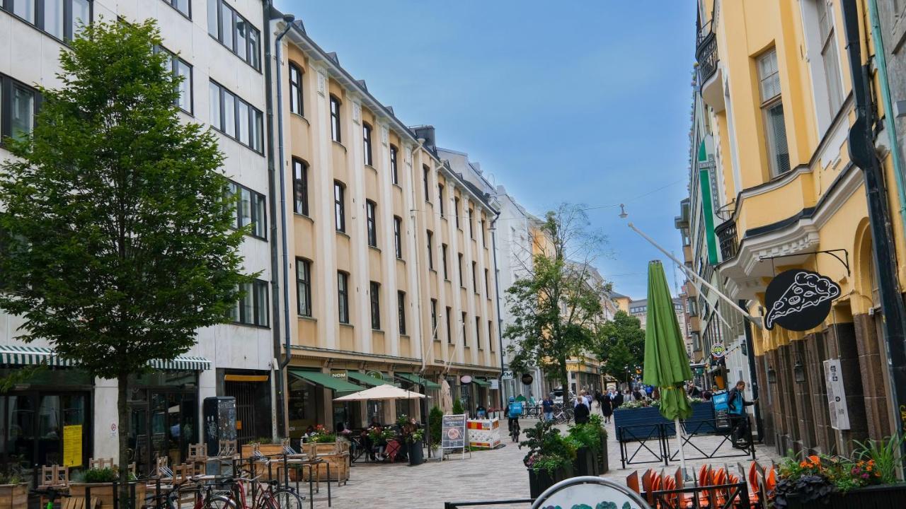 Nice Studio Apartment On A Pedestrian Street Хелзинки Екстериор снимка