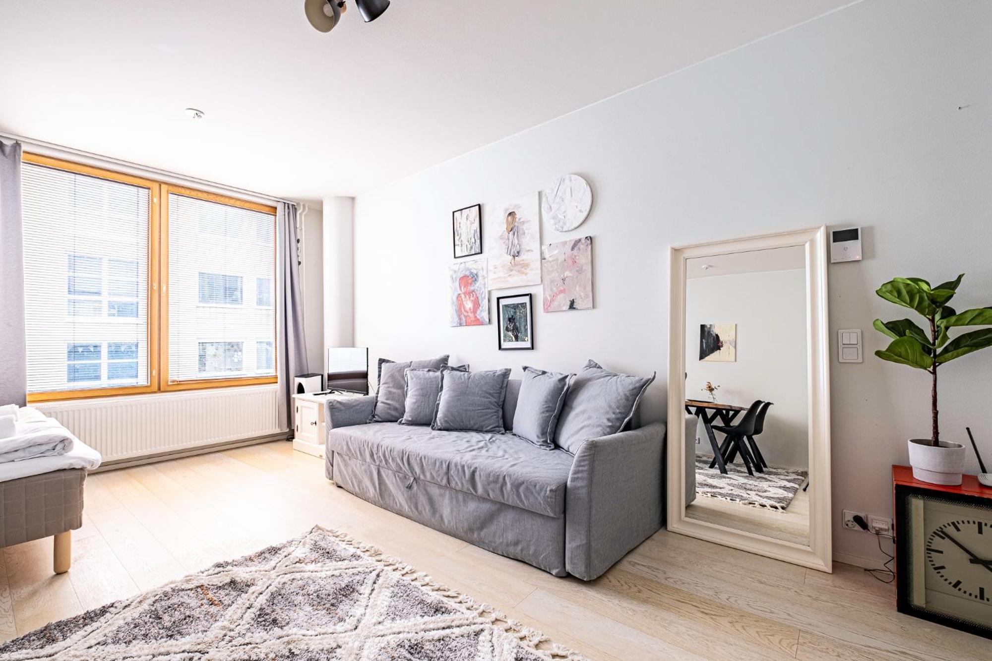 Nice Studio Apartment On A Pedestrian Street Хелзинки Екстериор снимка